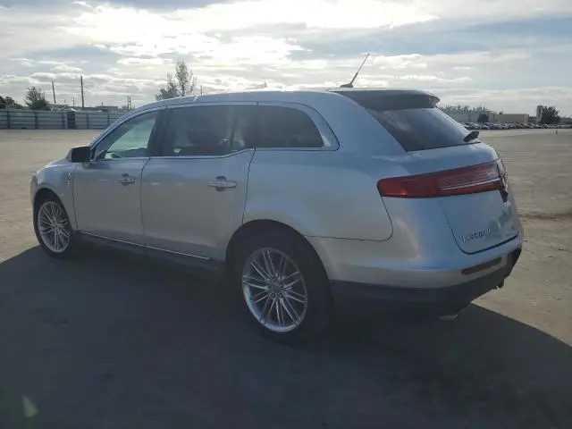 2013 LINCOLN MKT   