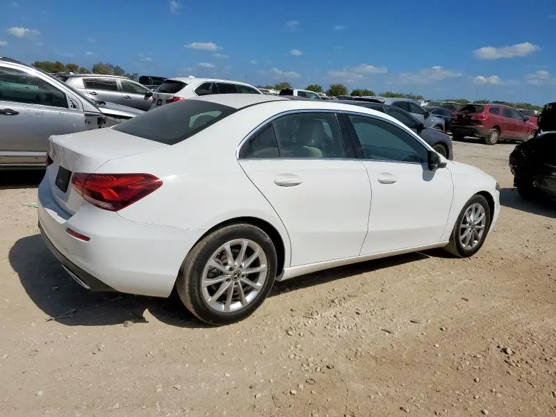 2021 MERCEDES-BENZ A 220  