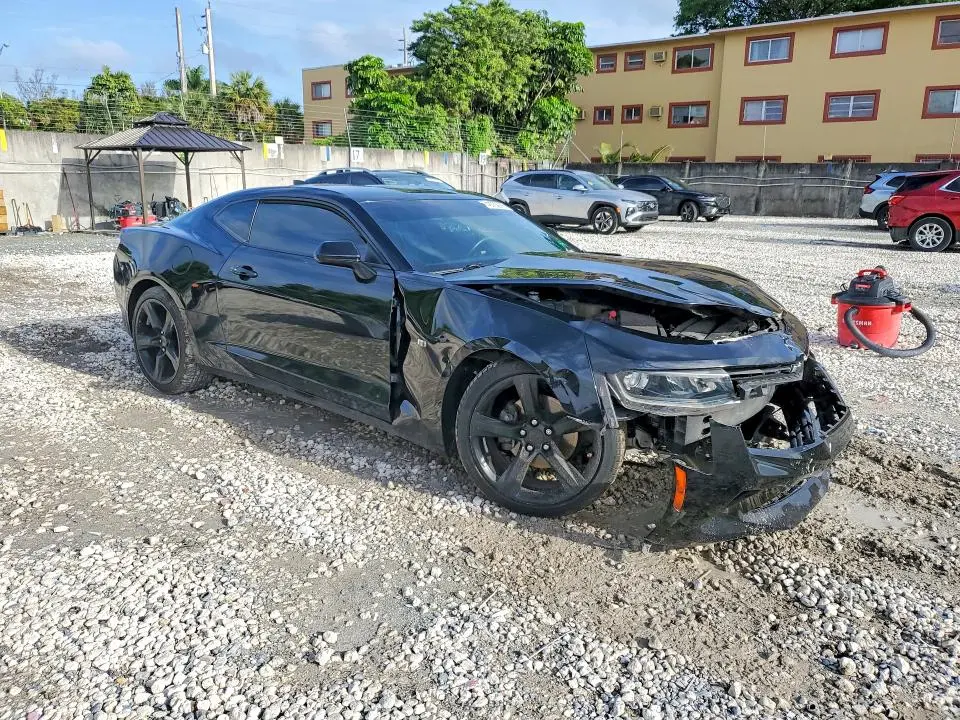 2018 CHEVROLET CAMARO LT  