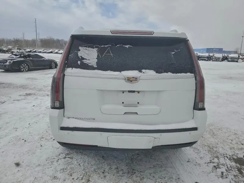 2017 CADILLAC ESCALADE LUXURY  
