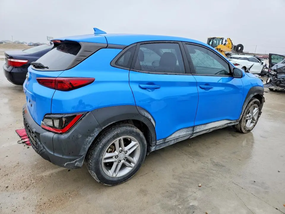 2022 HYUNDAI KONA SE  