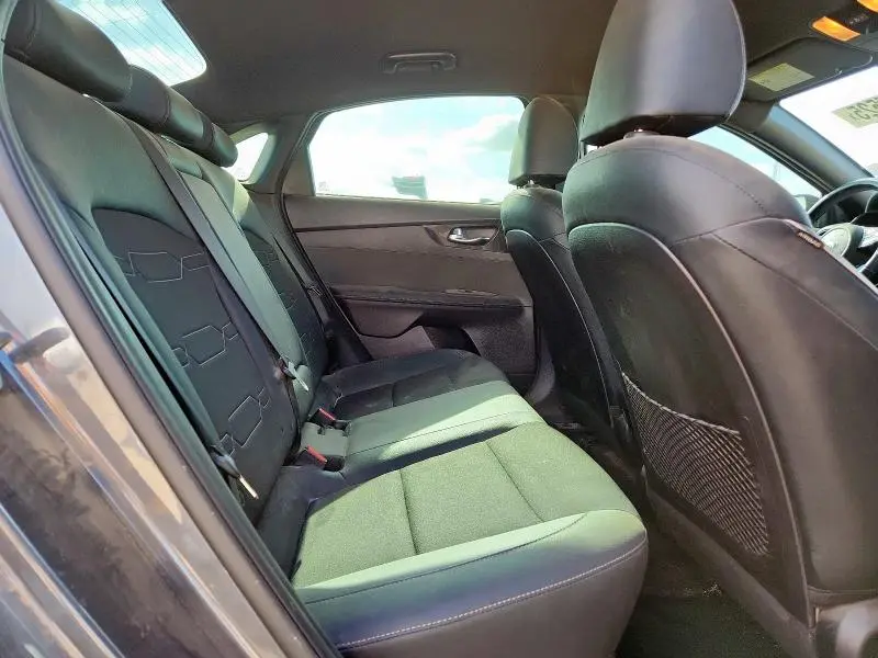 2021 KIA FORTE GT LINE  