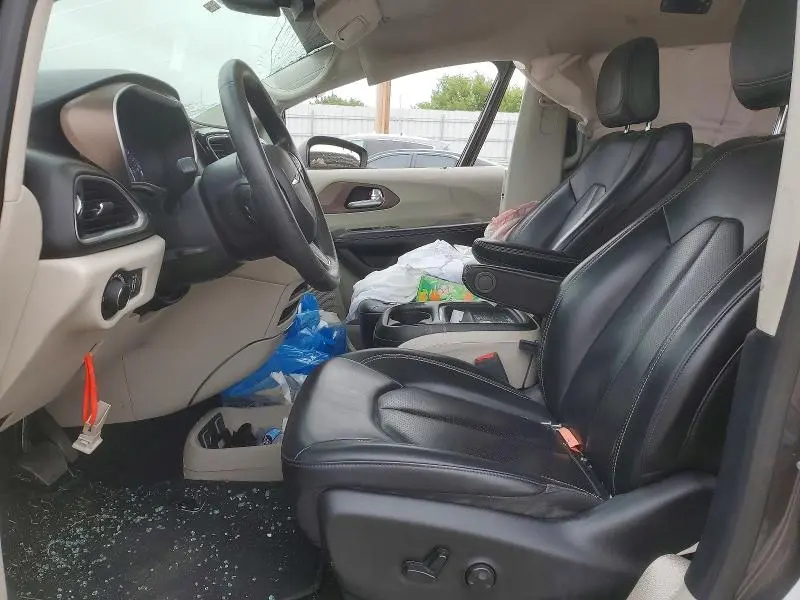 2020 CHRYSLER VOYAGER LXI  