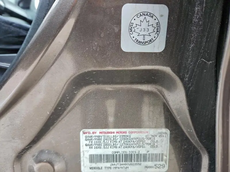 2012 MITSUBISHI OUTLANDER SE  