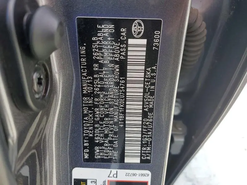 2014 TOYOTA CAMRY SE  