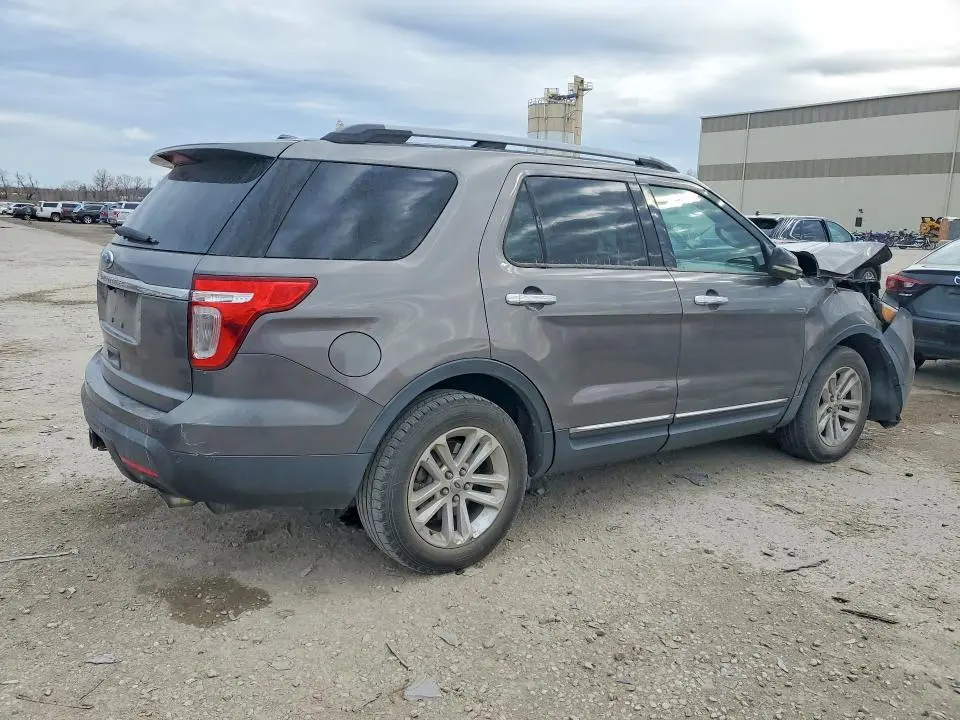 2011 FORD EXPLORER XLT  