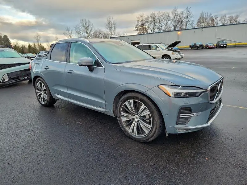 2022 VOLVO XC60 B5 INSCRIPTION  