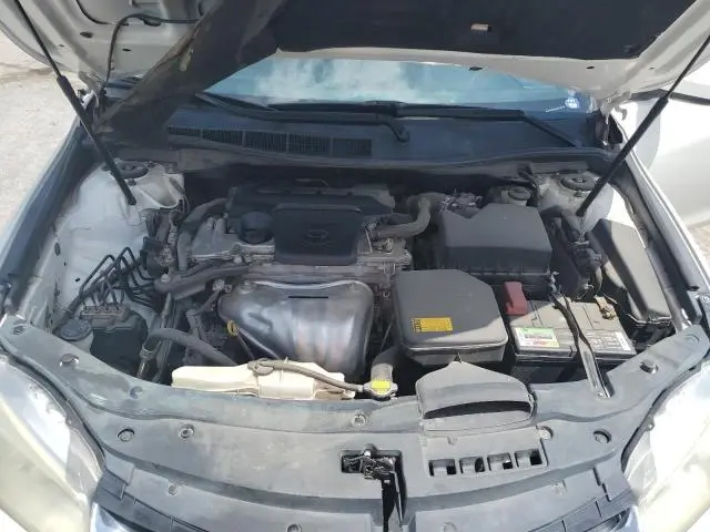 2015 TOYOTA CAMRY LE  