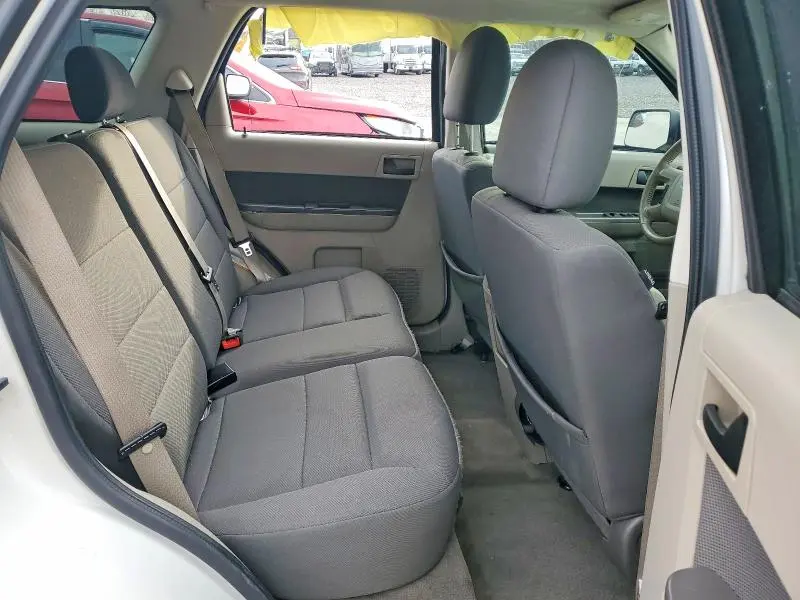 2010 FORD ESCAPE XLT  