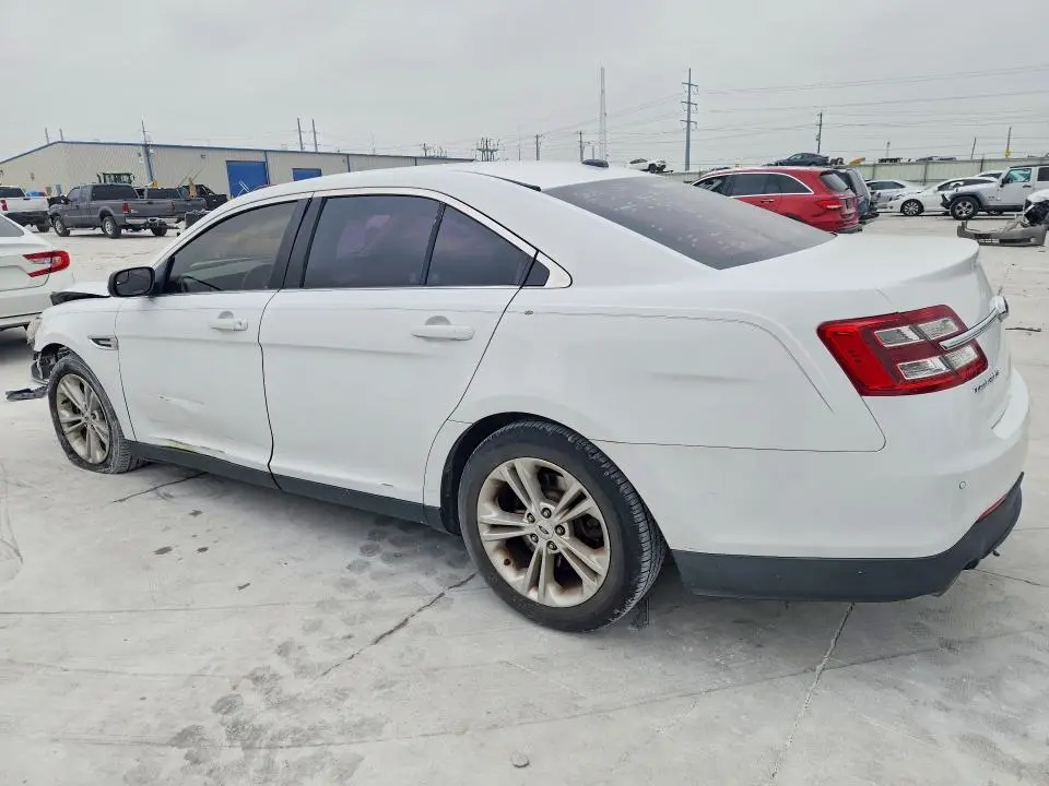 2015 FORD TAURUS SEL  