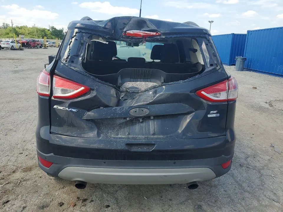2016 FORD ESCAPE SE  