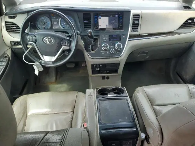 2015 TOYOTA SIENNA XLE  