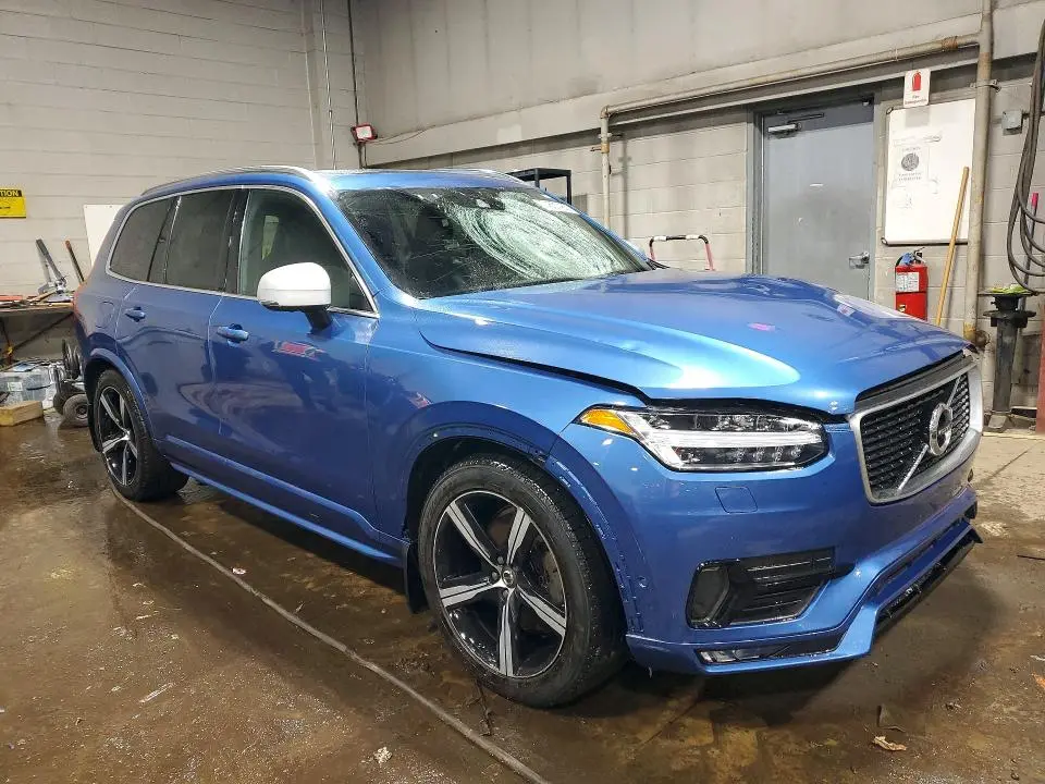 2019 VOLVO XC90 T6 R-DESIGN  