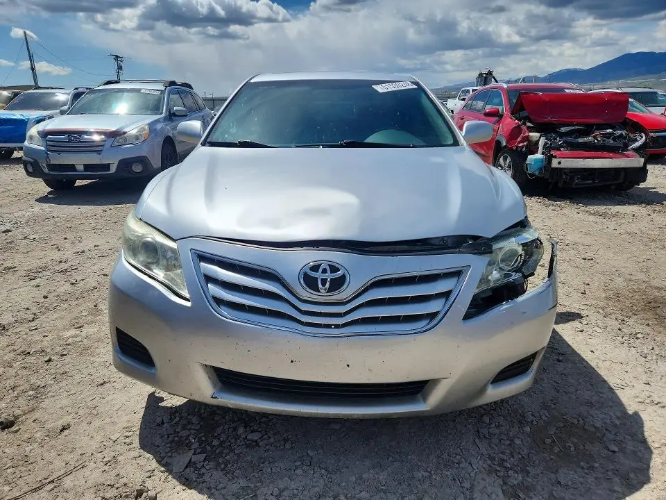 2011 TOYOTA CAMRY LE  