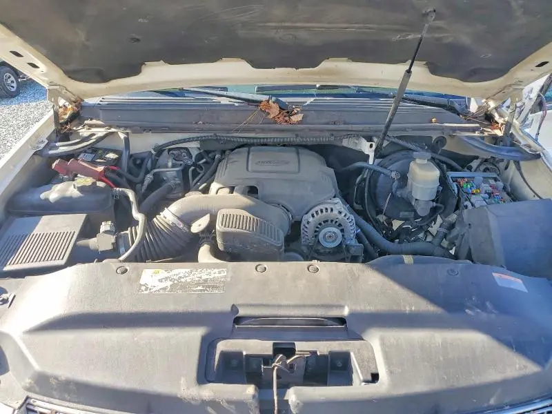 2011 CADILLAC ESCALADE ESV PREMIUM  