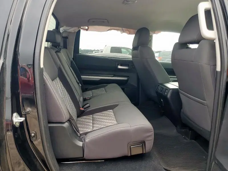 2021 TOYOTA TUNDRA CREWMAX SR5  