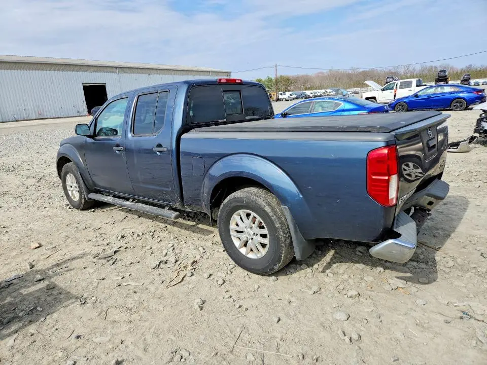 2015 NISSAN FRONTIER SV  
