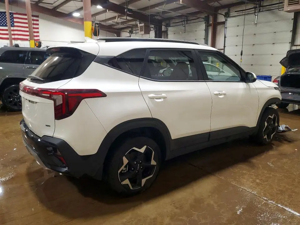 2025 KIA SELTOS S  