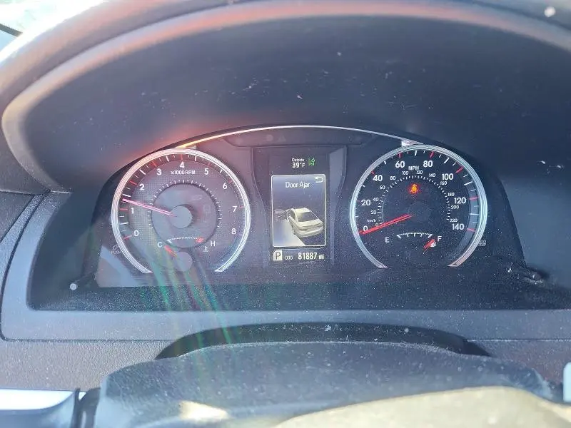 2015 TOYOTA CAMRY XSE V6  