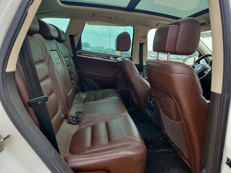 2012 VOLKSWAGEN TOUAREG V6 TDI  