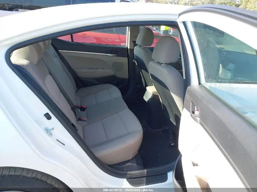 2019 HYUNDAI ELANTRA SE