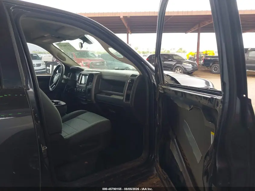 2018 RAM 1500 EXPRESS  4X4 6'4 BOX