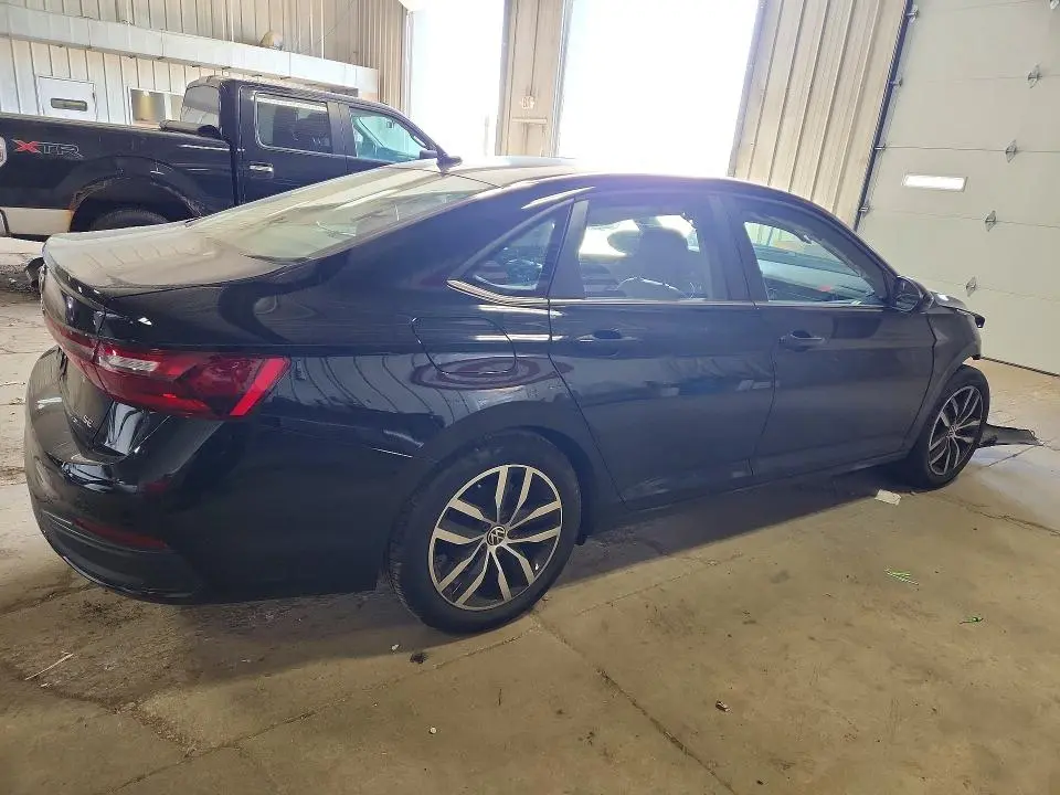 2025 VOLKSWAGEN JETTA SE  