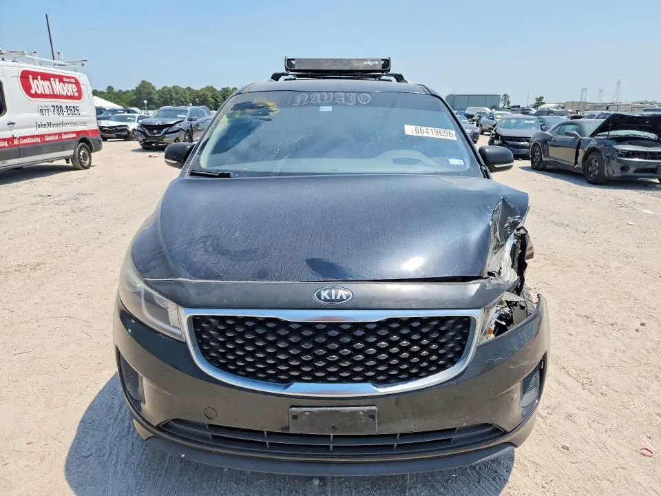 2016 KIA SEDONA LX  