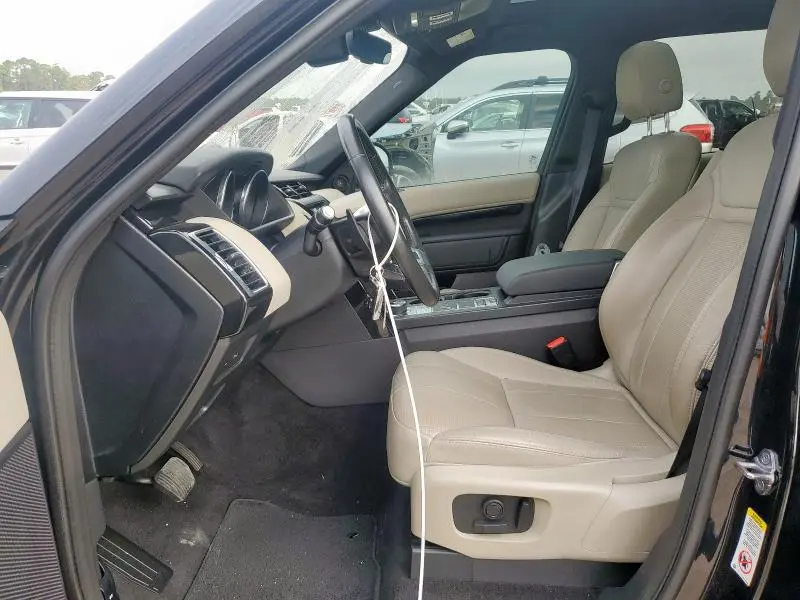 2019 LAND ROVER DISCOVERY SE  