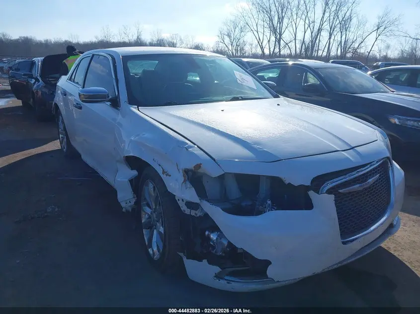 2018 CHRYSLER 300 LIMITED AWD