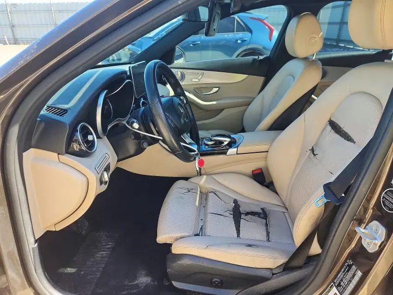 2015 MERCEDES-BENZ C 300  