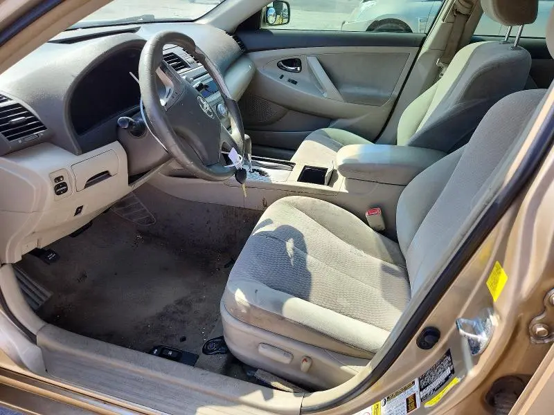 2011 TOYOTA CAMRY LE  