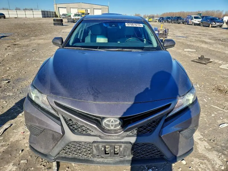 2020 TOYOTA CAMRY SE  