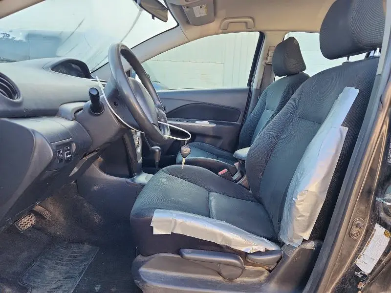 2010 TOYOTA YARIS BASE  
