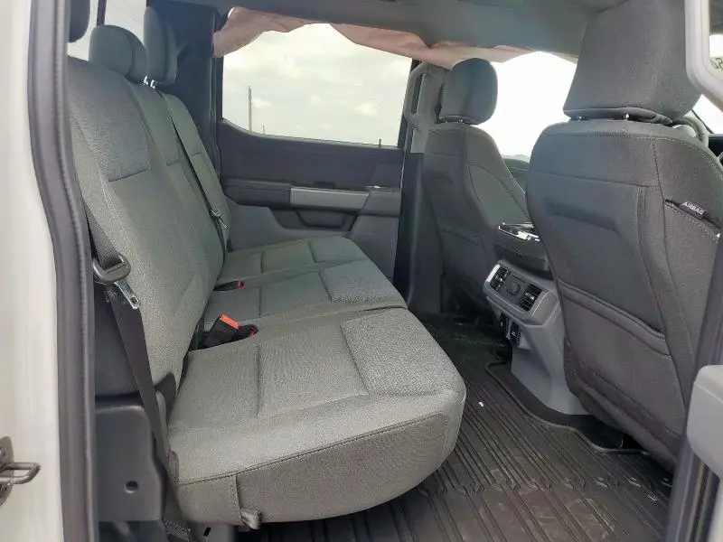 2024 FORD F150 XLT  