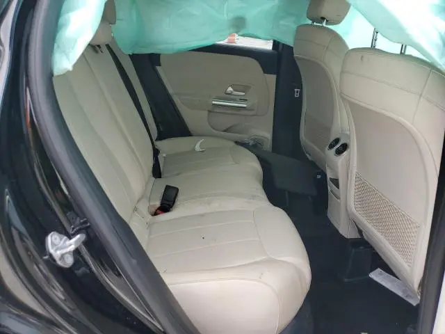 2021 MERCEDES-BENZ GLA 250  