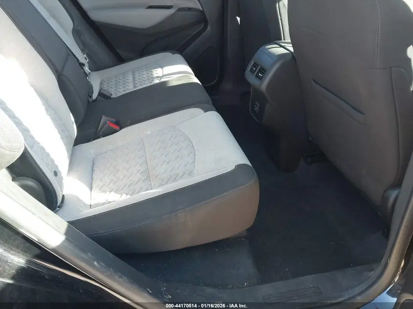 2023 CHEVROLET EQUINOX FWD LS