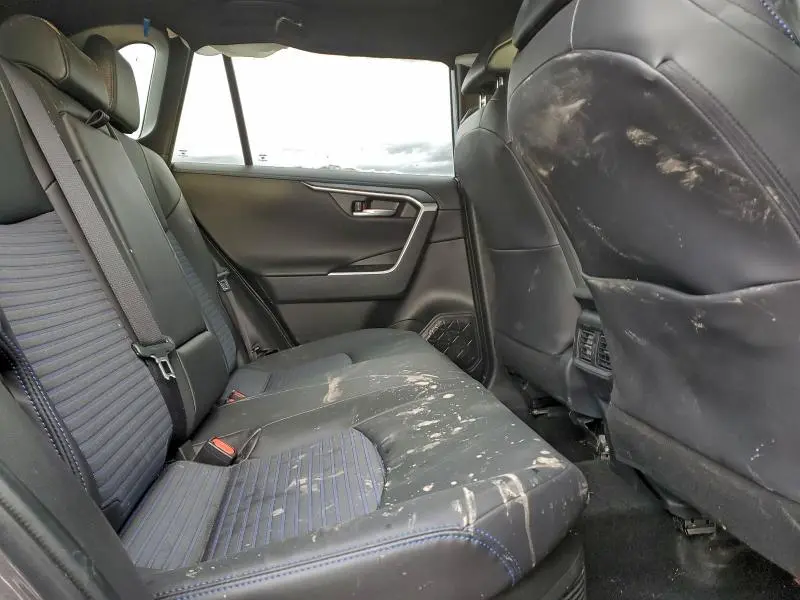 2025 TOYOTA RAV4 XSE  