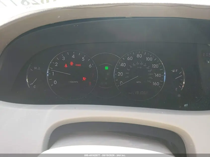 2010 TOYOTA AVALON XLS