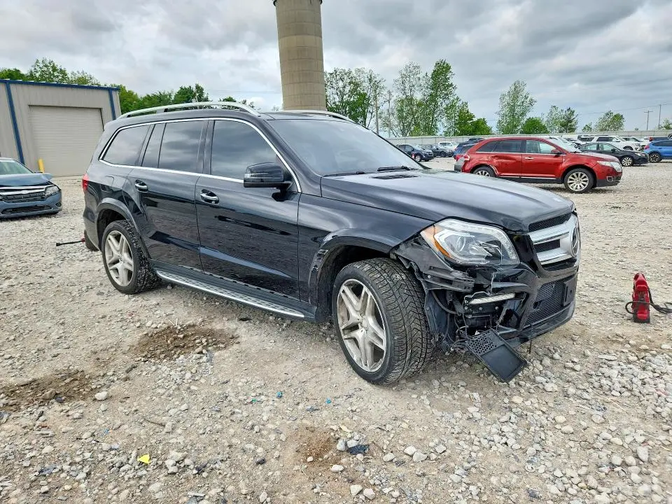 2014 MERCEDES-BENZ GL 550 4MATIC  