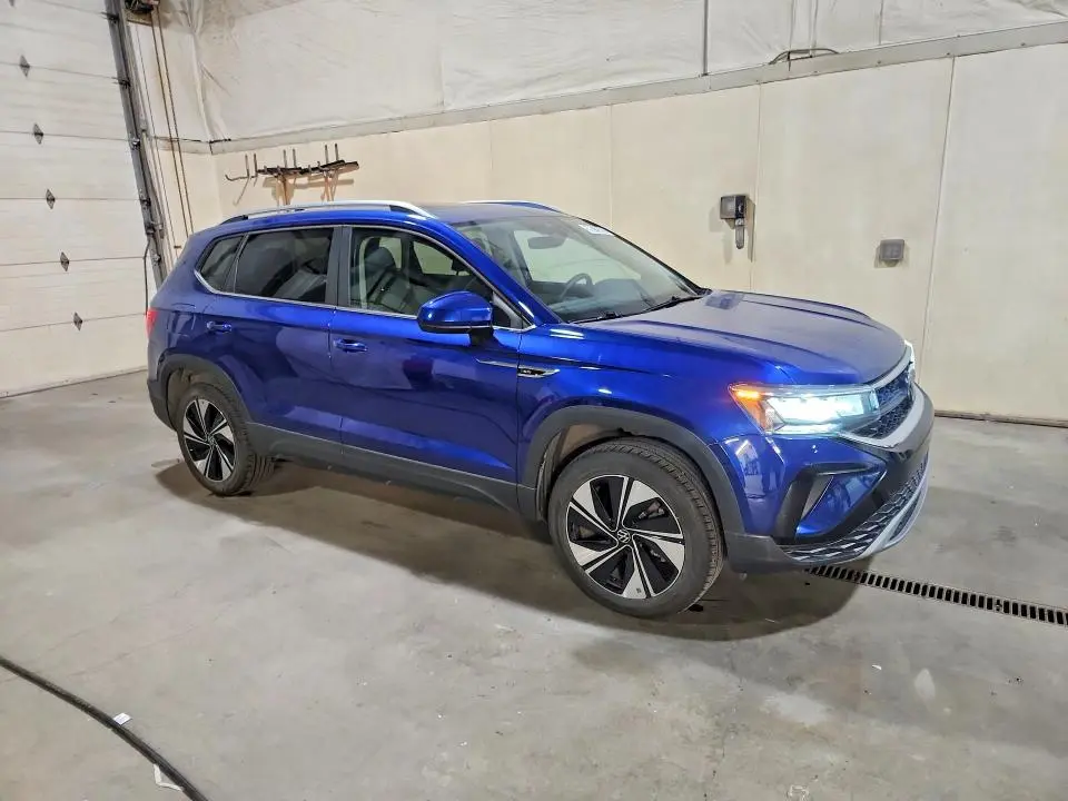 2024 VOLKSWAGEN TAOS SE  