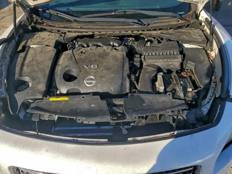 2011 NISSAN MAXIMA S  