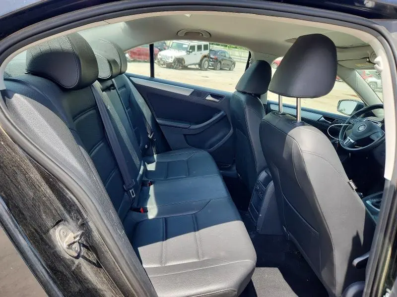 2014 VOLKSWAGEN JETTA SE  