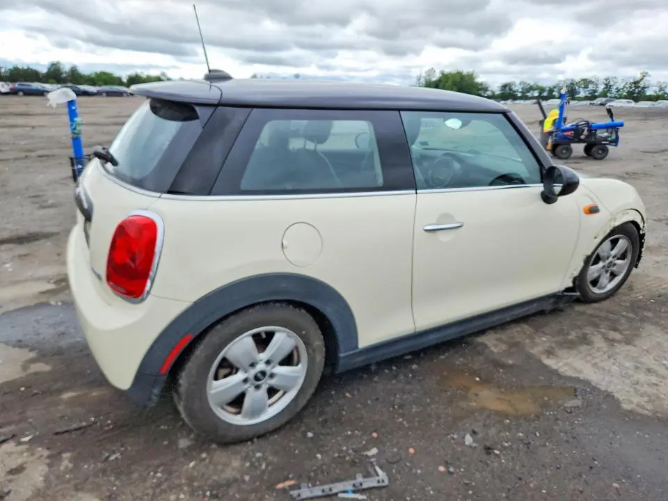 2017 MINI COOPER   