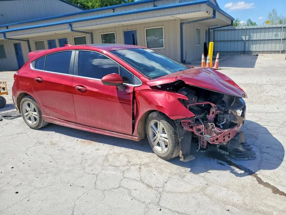 2017 CHEVROLET CRUZE LT  