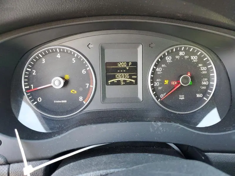 2012 VOLKSWAGEN JETTA SE  