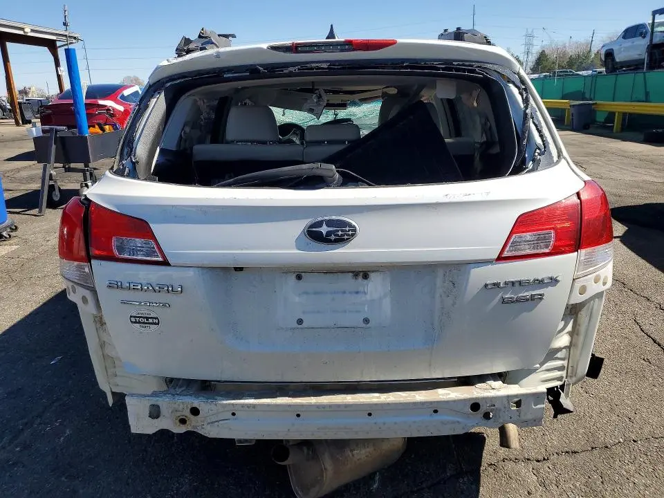 2014 SUBARU OUTBACK 3.6R LIMITED  