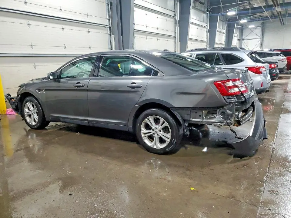 2015 FORD TAURUS SEL  