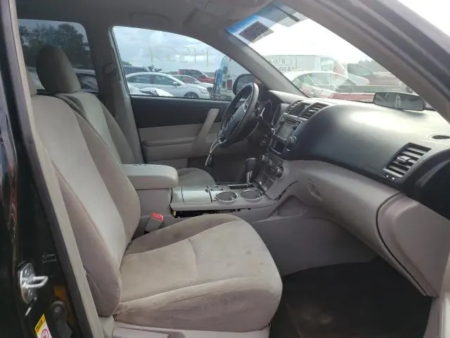 2013 TOYOTA HIGHLANDER BASE