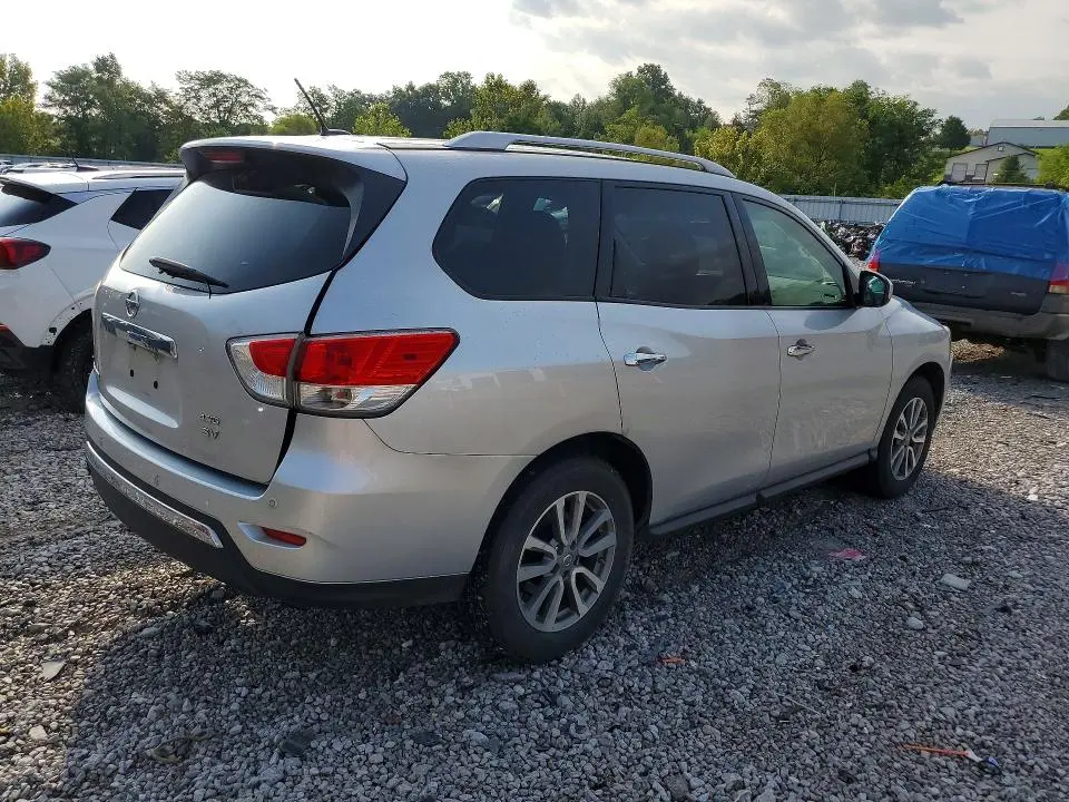 2016 NISSAN PATHFINDER SV  